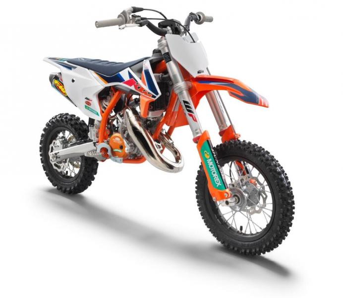 KTM svela la 50 SX Factory Edition 2021